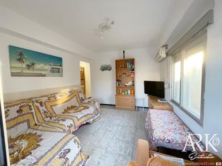 Piccolo appartamento  Carrer del racó. Apartamento en la playa de miramar con vistas al mar