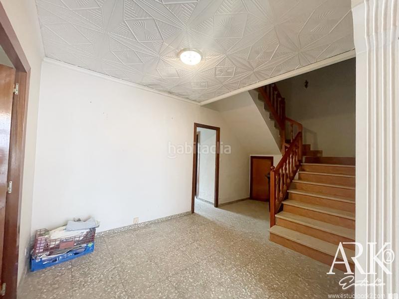 Foto f1558a96-187c-4334-80ca-95337b93c65c. Maison avec cheminée parking dans Beniarjó