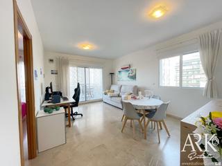 Apartament  Carrer de la partida rodona. Apartamento en residencial atenea