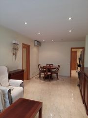 Etagenwohnung in Vila-rodona. Piso con 2 habitaciones amueblado con ascensor y aire acondicion