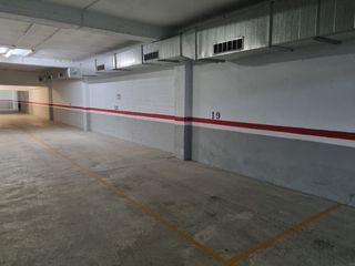 Rent Car parking in Carrer de pallars 378. Pallars parking