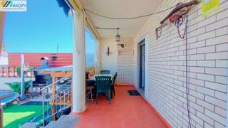 Casa adosada en Boverals-Saldonar. Adosado en urbanizacion con garaje y piscina privada! muy lumino