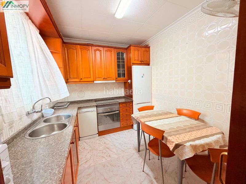Foto 4a6f0e9c-7ad0-4e7d-a158-41abb439ba64. Casa adossada amb calefacció aparcament piscina a Vinaròs