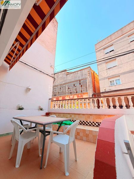 Foto 8ae3896d-b190-45a7-a1de-c93a07d25ca1. Casa adossada amb calefacció aparcament piscina a Vinaròs
