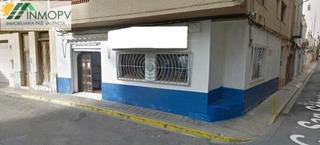Local Comercial a Casco Urbano. Se vende local comercial en la plaza san sebastian!