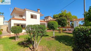Chalet in Les Salines. Gran chalet en 1ª línea de mar en costa sur!! espectaculares vis