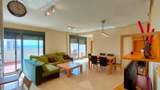 Attique à Casco Urbano. Espectacular atico duplex 5 habitaciones vistas mar y paseo mari