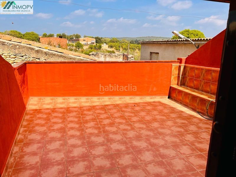 Foto c127cbdc-64c7-4faa-a146-c1fdd2db92f5. Casa amb calefacció aparcament piscina a Cálig