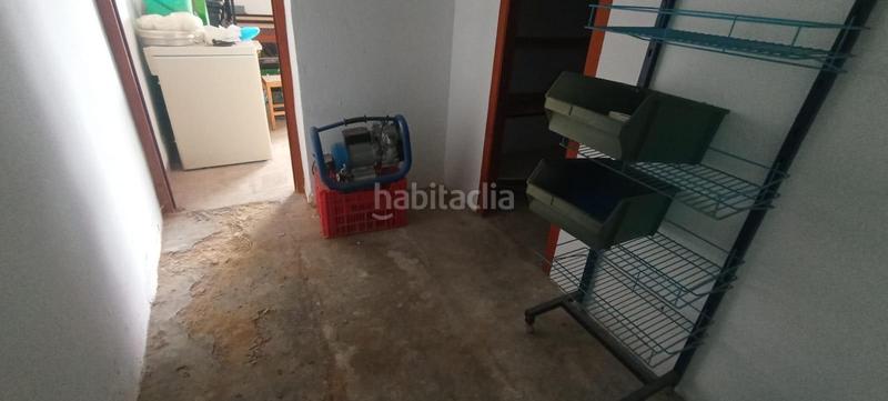 Foto 0a9f906c-ea09-4957-ba18-d12952ab3ea5. Alquiler local comercial local almacen centrico de 52 m2 en Vinaròs