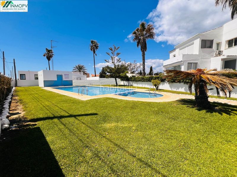 Foto 7a00a693-9010-49d4-a091-f6477e4bedee. Casa adossada amb calefacció aparcament piscina a Vinaròs