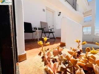 Maison jumelée à Costa Norte. En venta casa adosada en urbanizacion privada con piscina comuni