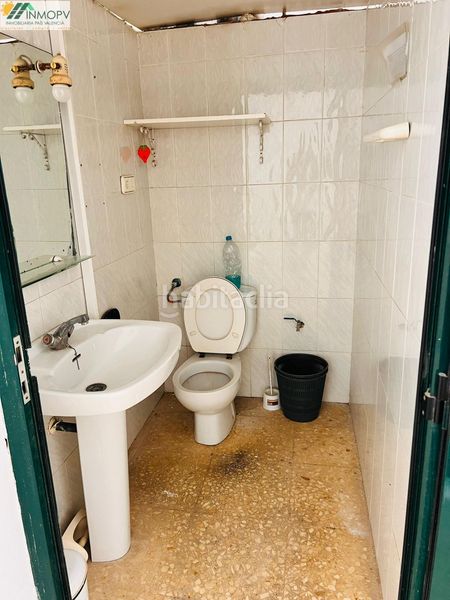 Foto d6a79a17-87e9-40fa-9346-7f9b9e5c6ef9. Local comercial a Casco Urbano Vinaròs