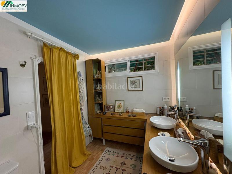 Foto 2f52d224-8fc5-482f-94ad-e99e90002e32. Casa aparellada amb calefacció a Costa Norte Vinaròs