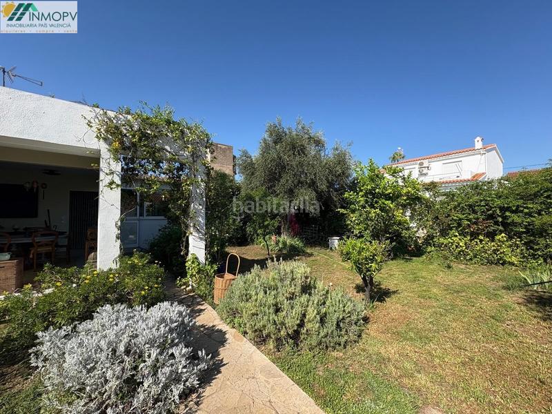 Foto e775d506-425f-40e0-aab2-a82fdae928a4. Casa aparellada amb calefacció a Costa Norte Vinaròs