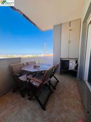 Appartement à Casco Urbano. En venta piso semi nuevo de 2 dormitorios, en urbanizacion con p