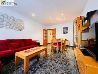 Pis a Casco Urbano. Se vende piso zona iberdrola de 3 dormitorios dobles, terraza y