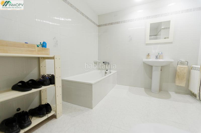 Foto d7c2ef15-d0a6-49b4-afde-a2a0eb44a226. Pis amb aparcament piscina a Casco Urbano Vinaròs