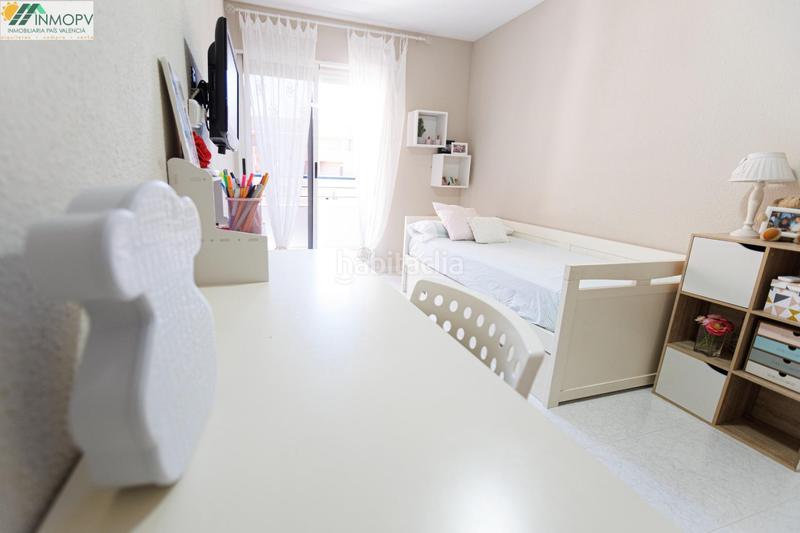 Foto ea855ee6-d96f-4d3e-9bb2-ff4c449f6aef. Pis amb calefacció aparcament piscina a Casco Urbano Vinaròs