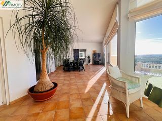 Chalet à Closa de Vinaròs - Ermita. En venta elegante villa en la zona de ermita con vistas al mar y