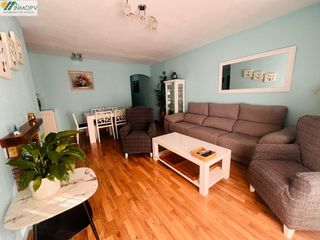 Pis a Casco Urbano. En venta piso de 3 habitaciones, reformado, en avenida barcelona