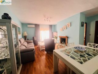Pis a Casco Urbano. En venta piso de 3 habitaciones, reformado, en avenida barcelona