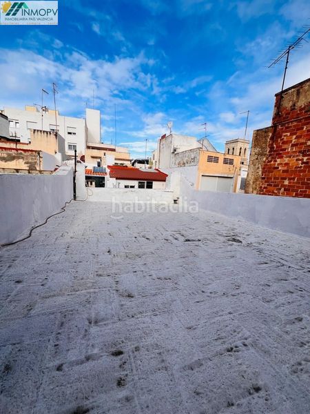Foto a666cbc0-a96a-4cf9-b5d2-ef74b6f117e1. Casa edificio céntrico en venta con reforma parcial y local comercial en Vinaròs
