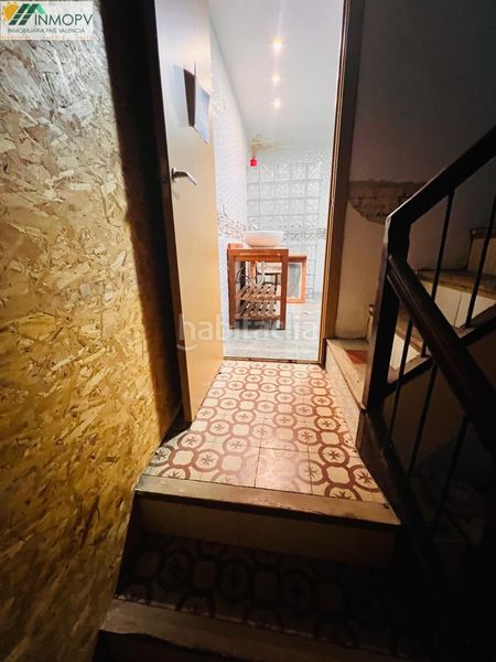Foto be122d9d-6122-47c6-adff-833e63b0b61b. Casa edificio céntrico en venta con reforma parcial y local comercial en Vinaròs