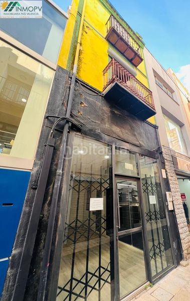 Foto e2f7ad95-4121-4ad9-a4d4-52e66797fb5d. Casa edificio céntrico en venta con reforma parcial y local comercial en Vinaròs