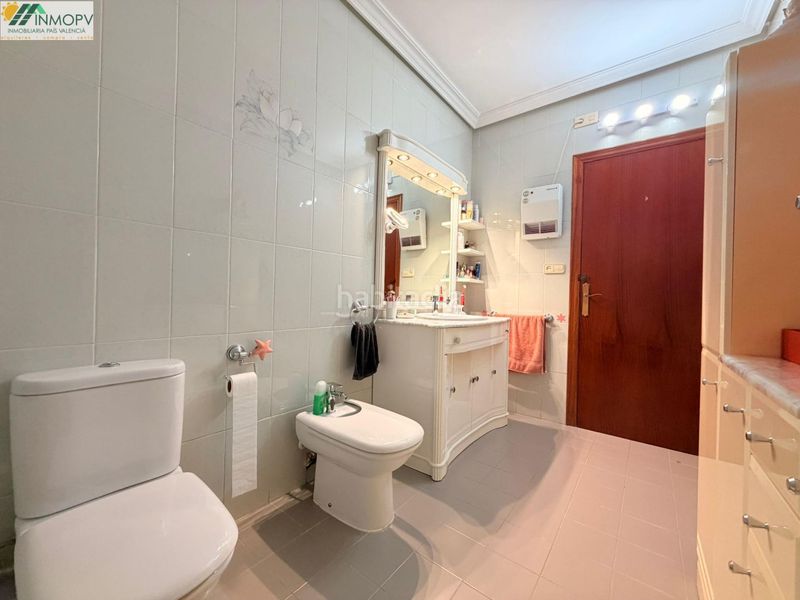 Foto 26eaab80-72a2-4c70-a3fd-b34c31912cd6. Pis amb aparcament a Casco Urbano Vinaròs