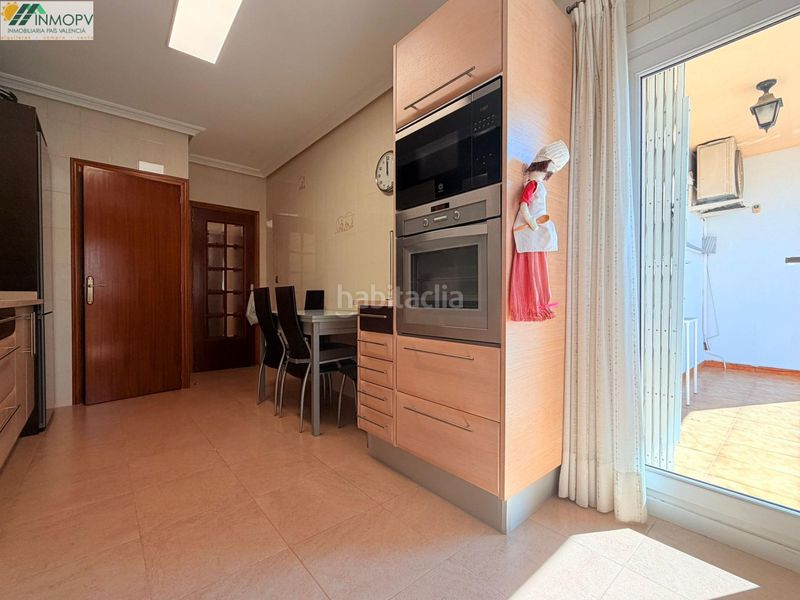 Foto b48ece6b-7661-41d9-b3a4-fc899d6908b2. Pis amb aparcament a Casco Urbano Vinaròs