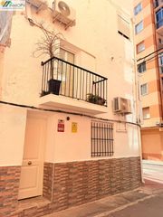 Edificio in Casco Urbano