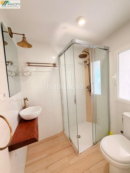 Foto 91ffcd82-a060-49ae-a857-f6550044b774. Edificio se vende casa entera con 3 viviendas independientes! ideal inversores! a pie del paseo maritimo! en Vinaròs