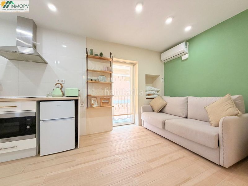 Foto c5f6c5e3-11ed-49fa-94b5-11b8e531838e. Edificio se vende casa entera con 3 viviendas independientes! ideal inversores! a pie del paseo maritimo! en Vinaròs