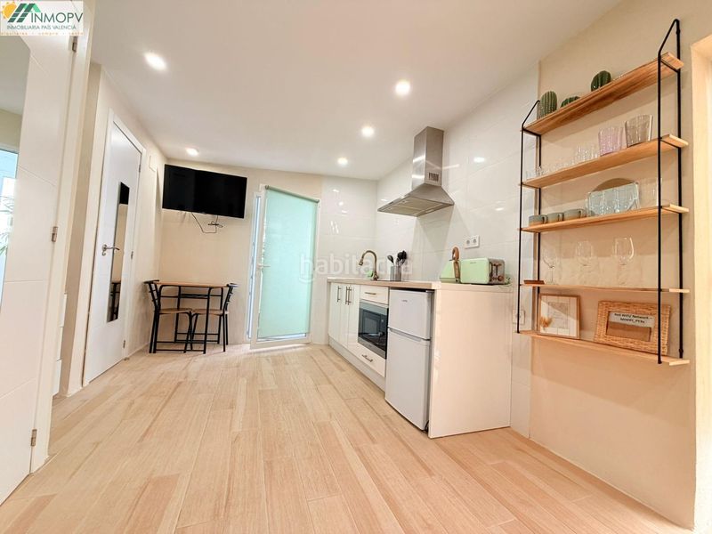 Foto cb2a6ccc-659a-45a9-a539-2586d0cb083c. Edificio se vende casa entera con 3 viviendas independientes! ideal inversores! a pie del paseo maritimo! en Vinaròs