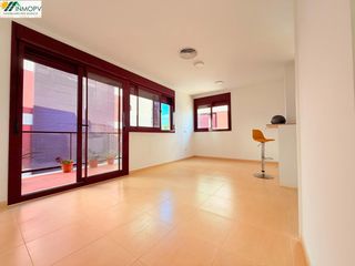 Apartment in Boverals-Saldonar. Apartamento de 2 dormitorios con piscina y parking cerca de la p