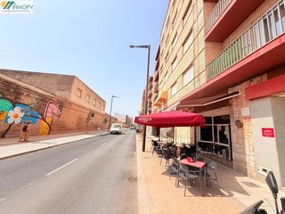 Local Comercial a Casco Urbano. En venta local en pleno funccionamiento en la avenida libertad v