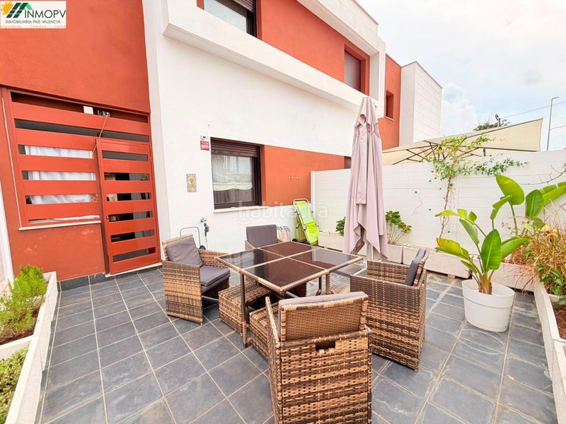 Foto c46d4ebd-140e-45ce-b276-9b7ae087248f. Casa adosada vivienda adosada en urbanizacion privada Costa Norte zona barbiguera! primera linea del mar! en Vinaròs