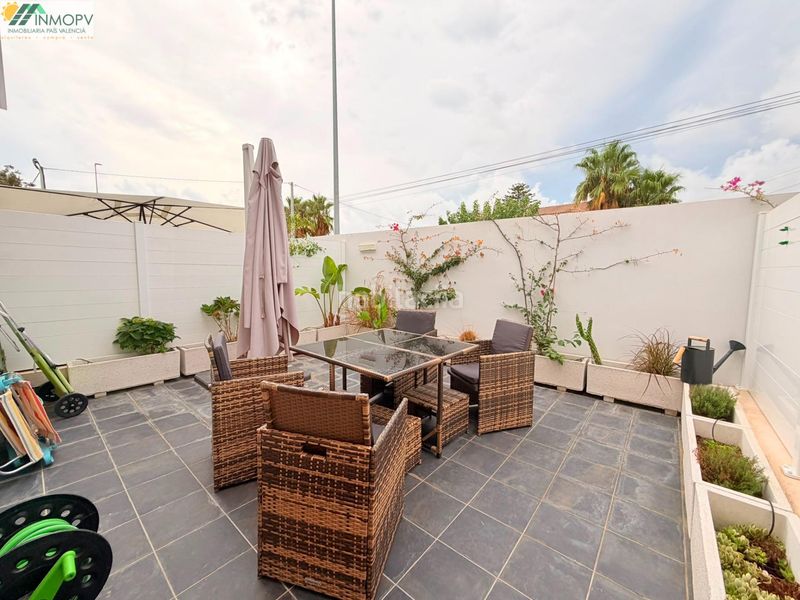 Foto e001b52b-69e8-497d-a9bb-3b614e89fa05. Casa adossada amb calefacció aparcament piscina a Vinaròs