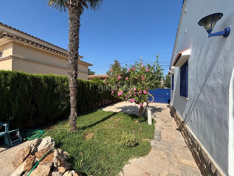 Foto 9cb6a86a-f444-4bb5-ac0c-2f7e25741a6c. Rent chalet with heating parking in Cala Puntal Vinaròs
