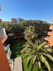 Pis  Calle ametlla de mar. 4 dormitorios  2 baños en pleno centro de salou incluye plaza de