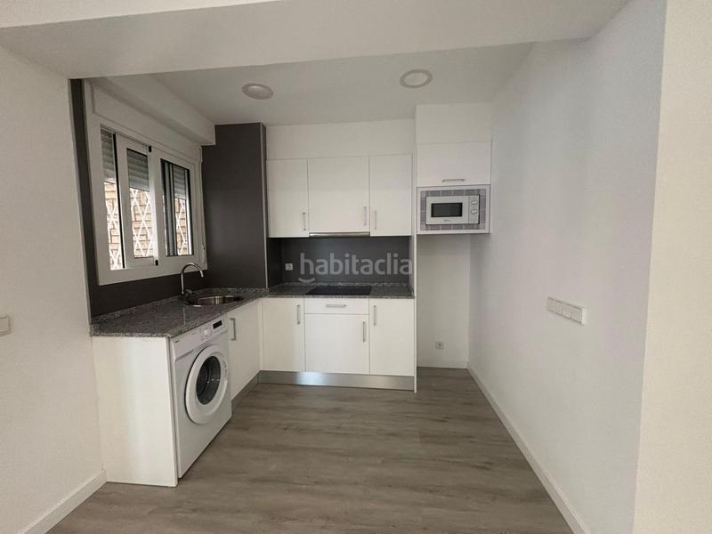 Foto 1f5afbb2-753f-467b-b853-e8af76343d01. Apartamento exclusiva oportunidad en primera línea de playa ! apartamento reformado tipo loft con vistas laterales al mar en Salou