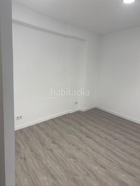 Foto 2c520eb2-05ea-404c-9a31-d4bfe511601b. Apartamento exclusiva oportunidad en primera línea de playa ! apartamento reformado tipo loft con vistas laterales al mar en Salou
