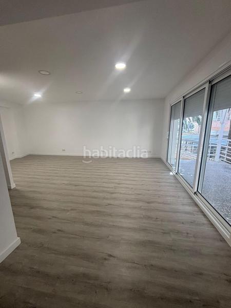 Foto c494d9c5-3c30-4397-b4a7-eaa97511c7ff. Apartamento exclusiva oportunidad en primera línea de playa ! apartamento reformado tipo loft con vistas laterales al mar en Salou