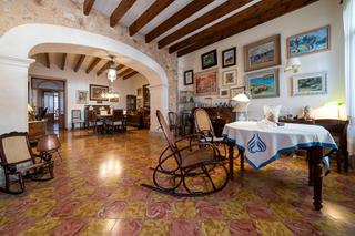 Maison à Vilafranca de Bonany. Casa de tres alturas en el corazón de villafranca