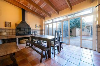 Maison à Vilafranca de Bonany. Casa de tres alturas en el corazón de villafranca