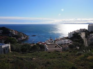 Terrain résidentiel à Puig Rom-Canyelles-Almadrava. Terreno con vista abierta al mar