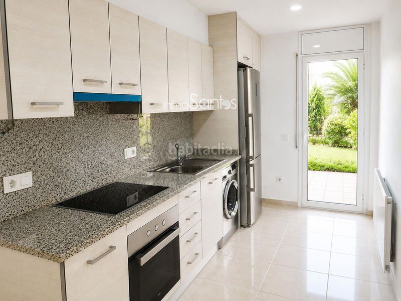 Foto cda0fad9-f93b-4f74-a0a9-5218a61a3958. Casa adossada a Puigmal - Mas Nou Empuriabrava