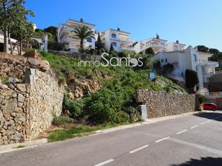 Finca rústica  Carrer de la pujada del puig rom. Terreno en puig rom