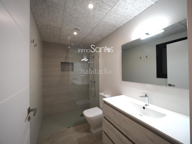 Foto 4fd4a1f8-bfff-4db8-9ba7-91ee25da9bec. Alquiler dúplex piso en alquiler nuevo a estrenar en Girona