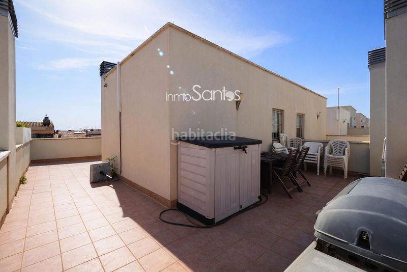 Foto 3b256b7c-5eac-478e-9b68-55ab6b87631a. Duplex avec parking dans Centre Roses